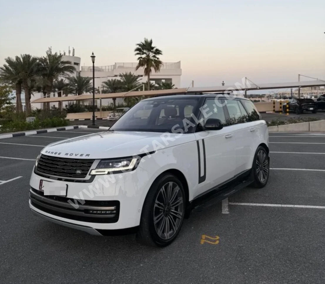 Land Rover  Range Rover  Vogue HSE  2023  Automatic  19,000 Km  8 Cylinder  Four Wheel Drive (4WD)  SUV  White  With Warranty