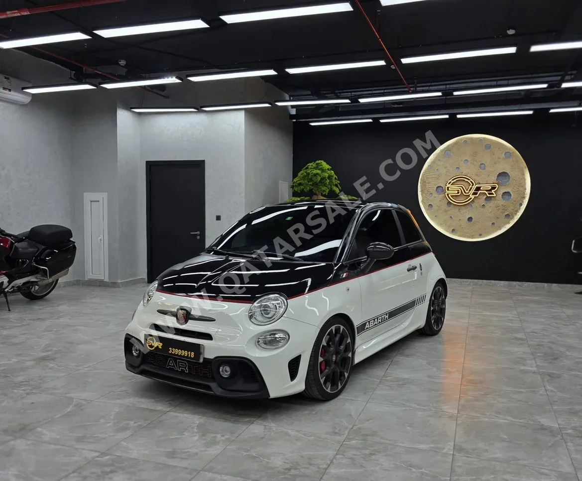 Fiat  595  Abarth  2020  Automatic  80,000 Km  4 Cylinder  Front Wheel Drive (FWD)  Hatchback  White
