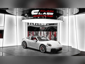 Porsche  911  Targa 4 GTS  2026  Automatic  5,051 Km  6 Cylinder  All Wheel Drive (AWD)  Convertible  Gray