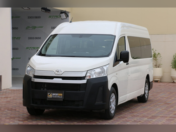 Toyota  Hiace  2020  Automatic  253,000 Km  4 Cylinder  Rear Wheel Drive (RWD)  Van / Bus  White
