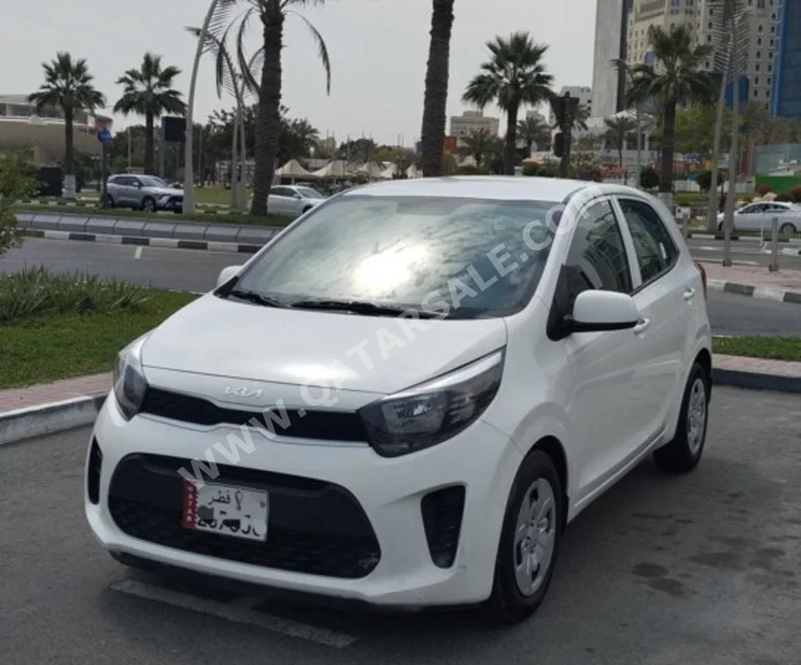 كيا  بكانتو  2022  اوتوماتيك  93,000 كم  4 سلندر  هاتشباك  أبيض