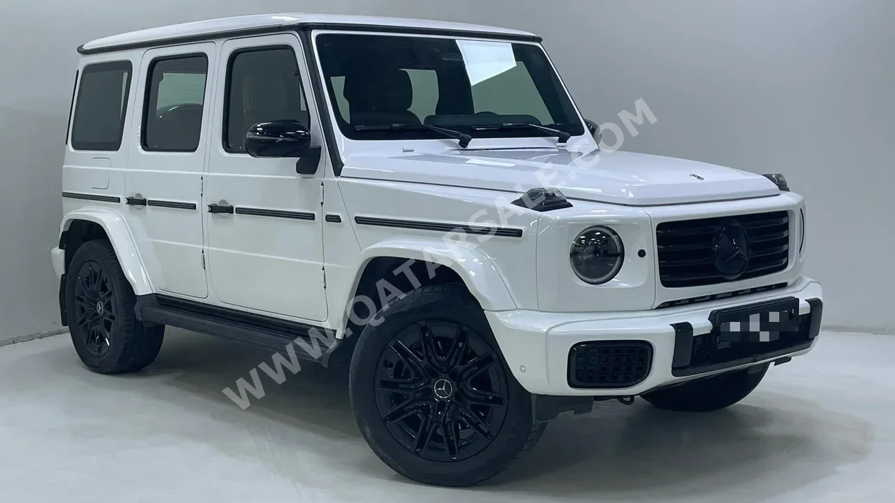مرسيدس - بنز  جي - كلاس  500  2025  اوتوماتيك  11,000 كم  8 سلندر  دفع رباعي  اس يو في  أبيض  تحت الضمان