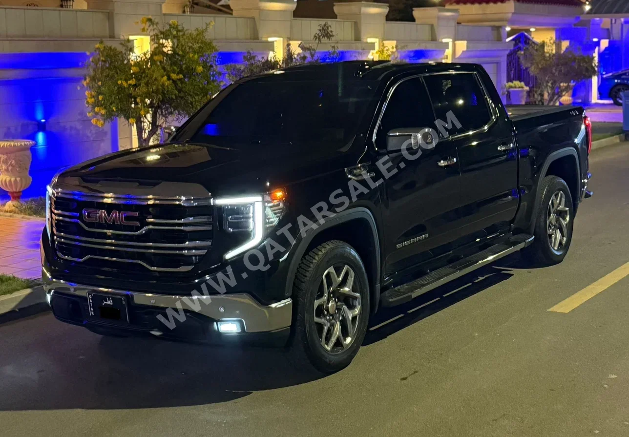 جي ام سي  سييرا  اس ال تي  2023  اوتوماتيك  104,000 كم  8 سلندر  دفع رباعي  بيكب  أسود
