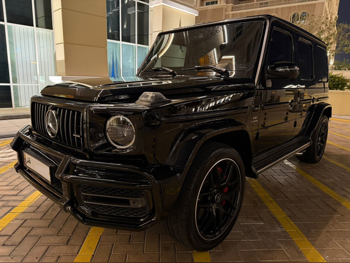 مرسيدس - بنز  جي - كلاس  63 اي ام جي  2019  اوتوماتيك  150,000 كم  8 سلندر  دفع رباعي  اس يو في  أسود