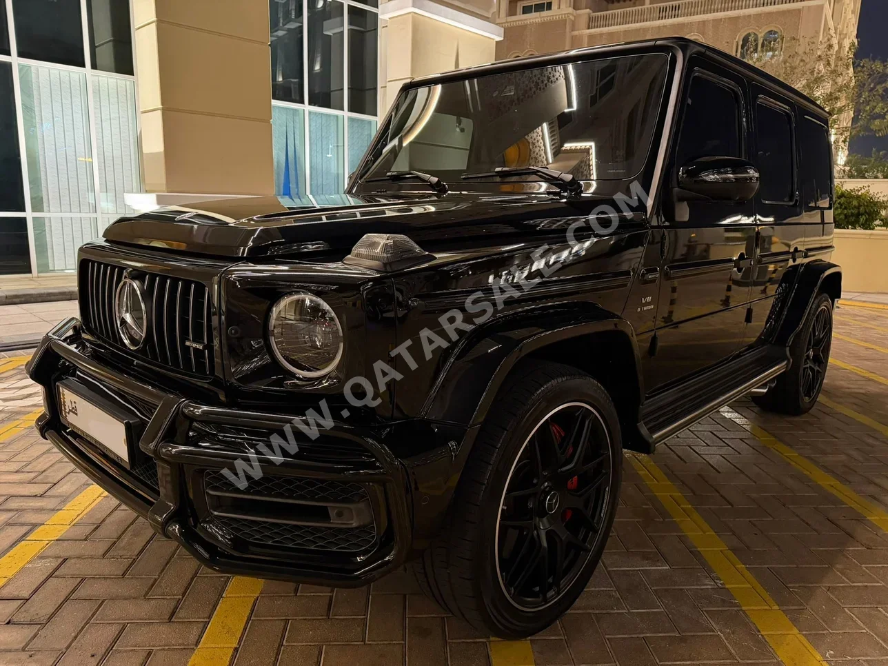 مرسيدس - بنز  جي - كلاس  63 اي ام جي  2019  اوتوماتيك  150,000 كم  8 سلندر  دفع رباعي  اس يو في  أسود