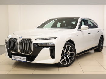 بي ام دبليو  الفئة - السابعة  740 اي  2026  اوتوماتيك  5,500 كم  6 سلندر  دفع خلفي  سيدان  أبيض  تحت الضمان