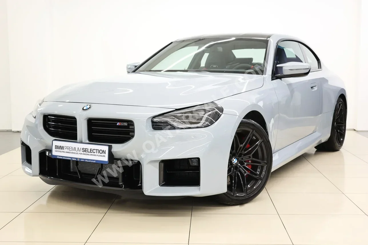 بي ام دبليو  الفئة - ام  2  2025  اوتوماتيك  4,000 كم  6 سلندر  دفع خلفي  سيدان  رمادي  تحت الضمان