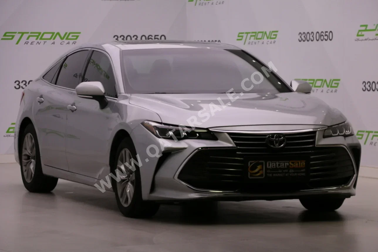 Toyota  Avalon  2019  Automatic  70,000 Km  6 Cylinder  Front Wheel Drive (FWD)  Sedan  Silver