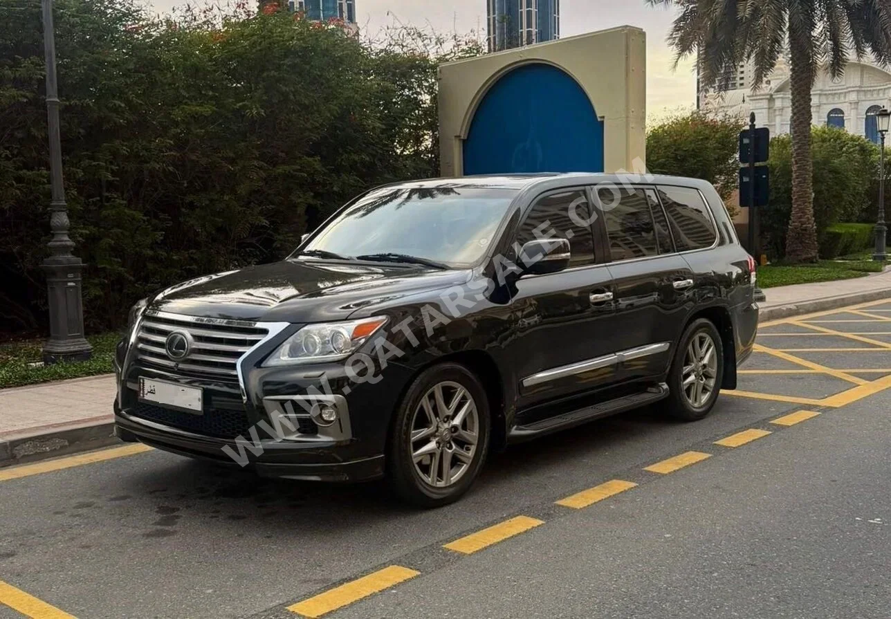 لكزس  ال اكس  570 اس  2015  اوتوماتيك  383,000 كم  8 سلندر  دفع رباعي  اس يو في  أسود