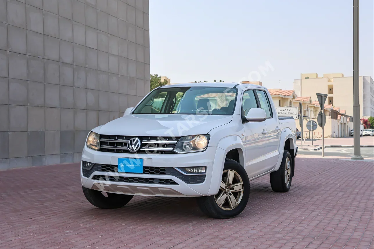 فوكس واغن اماروك 2018 اوتوماتيك 75,000 كم 4 سلندر دفع كلي مستمر بيكب أبيض