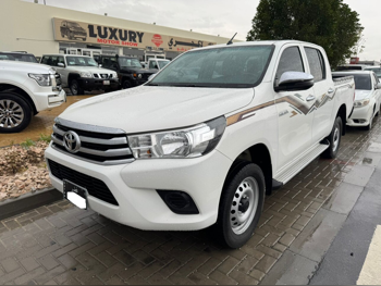 تويوتا  هاي لوكس  2024  اوتوماتيك  150,000 كم  4 سلندر  دفع رباعي  بيكب  أبيض