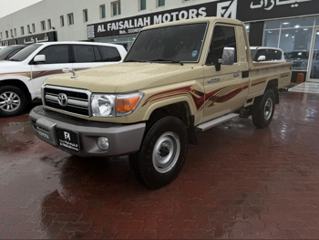 Toyota  Land Cruiser  LX  2008  Manual  277,000 Km  6 Cylinder  Four Wheel Drive (4WD)  Pick Up  Beige