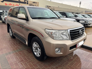 تويوتا  لاند كروزر  جي اكس  2012  اوتوماتيك  244,000 كم  6 سلندر  دفع رباعي  اس يو في  ذهبي