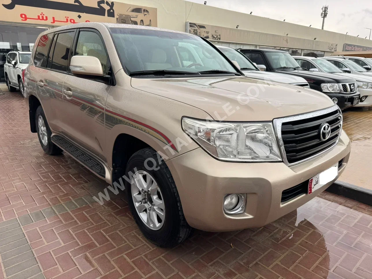 تويوتا  لاند كروزر  جي اكس  2012  اوتوماتيك  244,000 كم  6 سلندر  دفع رباعي  اس يو في  ذهبي