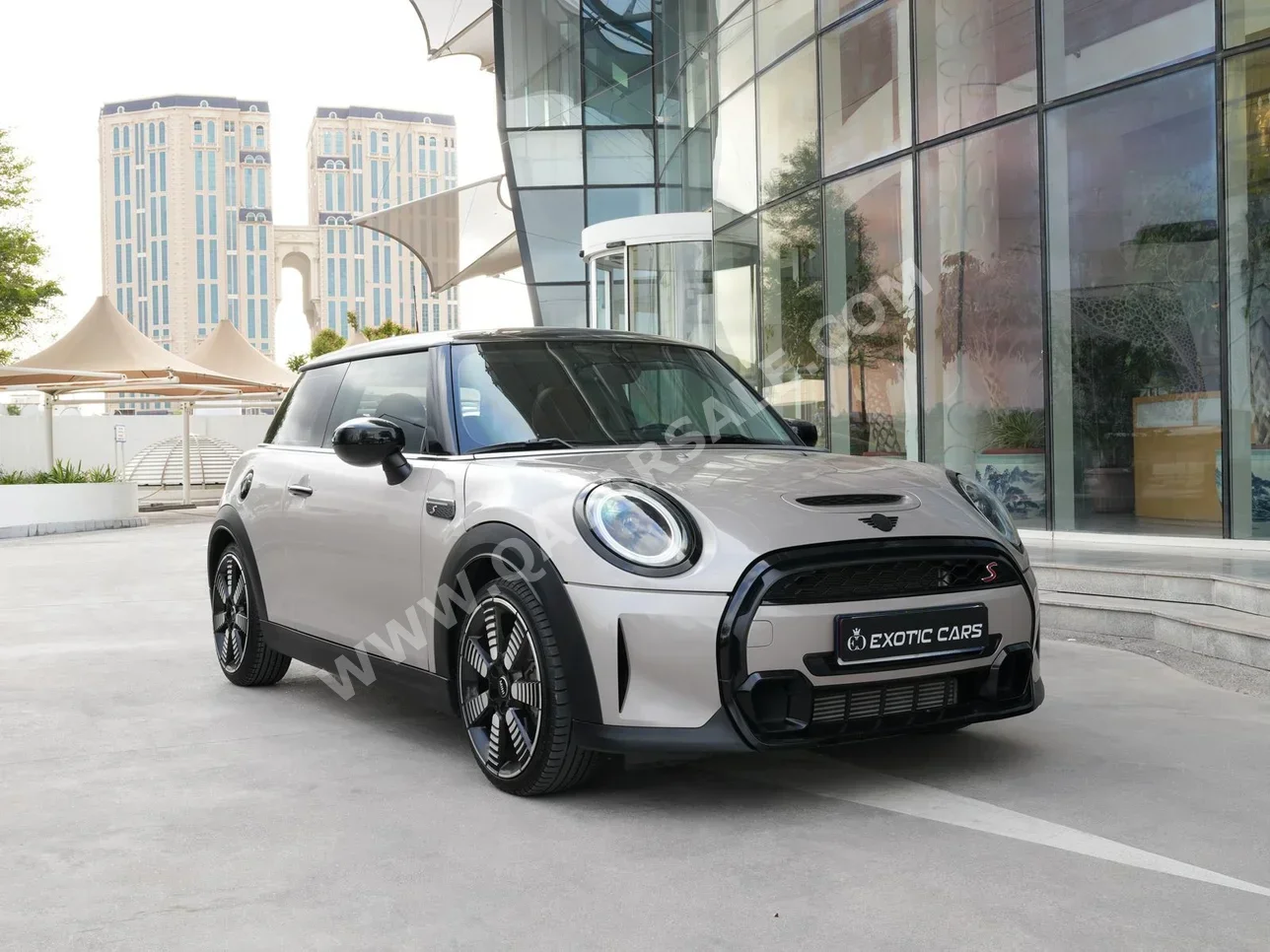 Mini  Cooper  S  2022  Automatic  45,000 Km  4 Cylinder  Front Wheel Drive (FWD)  Hatchback  Silver