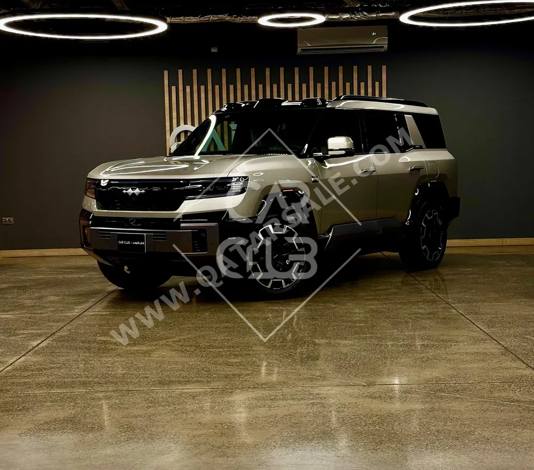 BYD  Leopard 8  Flagship  2026  Automatic  0 Km  4 Cylinder  Four Wheel Drive (4WD)  SUV  Gold  With Warranty