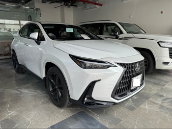 Lexus  NX  350  2025  Automatic  0 Km  4 Cylinder  All Wheel Drive (AWD)  SUV  White  With Warranty