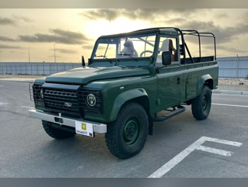 لاند روفر  ديفيندر  1999  اوتوماتيك  175,297 كم  4 سلندر  دفع رباعي  بيكب  أخضر زيتوني