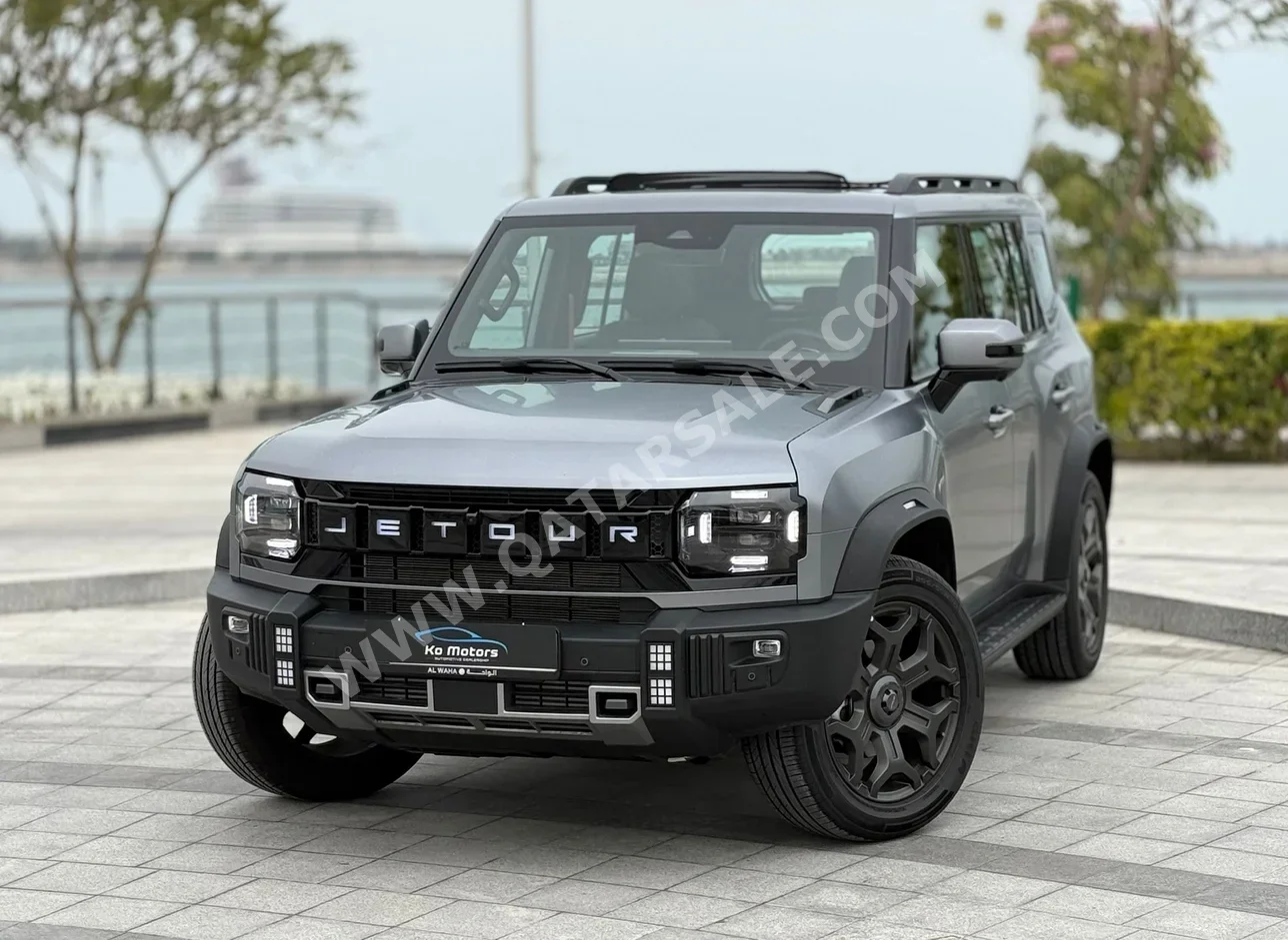 جيتور  تي 2  لكجري بلس  2026  اوتوماتيك  1,800 كم  4 سلندر  دفع رباعي  اس يو في  رمادي  تحت الضمان