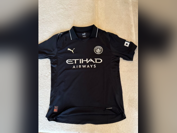 قمصان كرة القدم