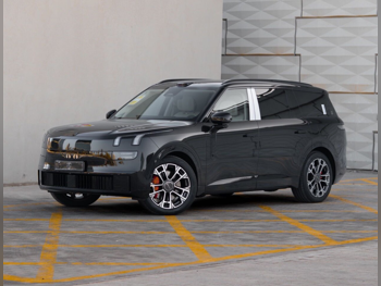 Lynk & Co  09  Ultra  2025  Automatic  0 Km  4 Cylinder  All Wheel Drive (AWD)  SUV  Black  With Warranty