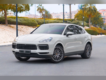 Porsche  Cayenne  Platinum  2022  Automatic  39,000 Km  6 Cylinder  All Wheel Drive (AWD)  SUV  Beige  With Warranty