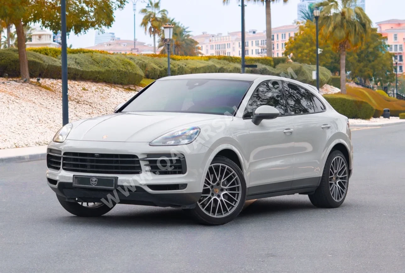 Porsche  Cayenne  Platinum  2022  Automatic  39,000 Km  6 Cylinder  All Wheel Drive (AWD)  SUV  Beige  With Warranty