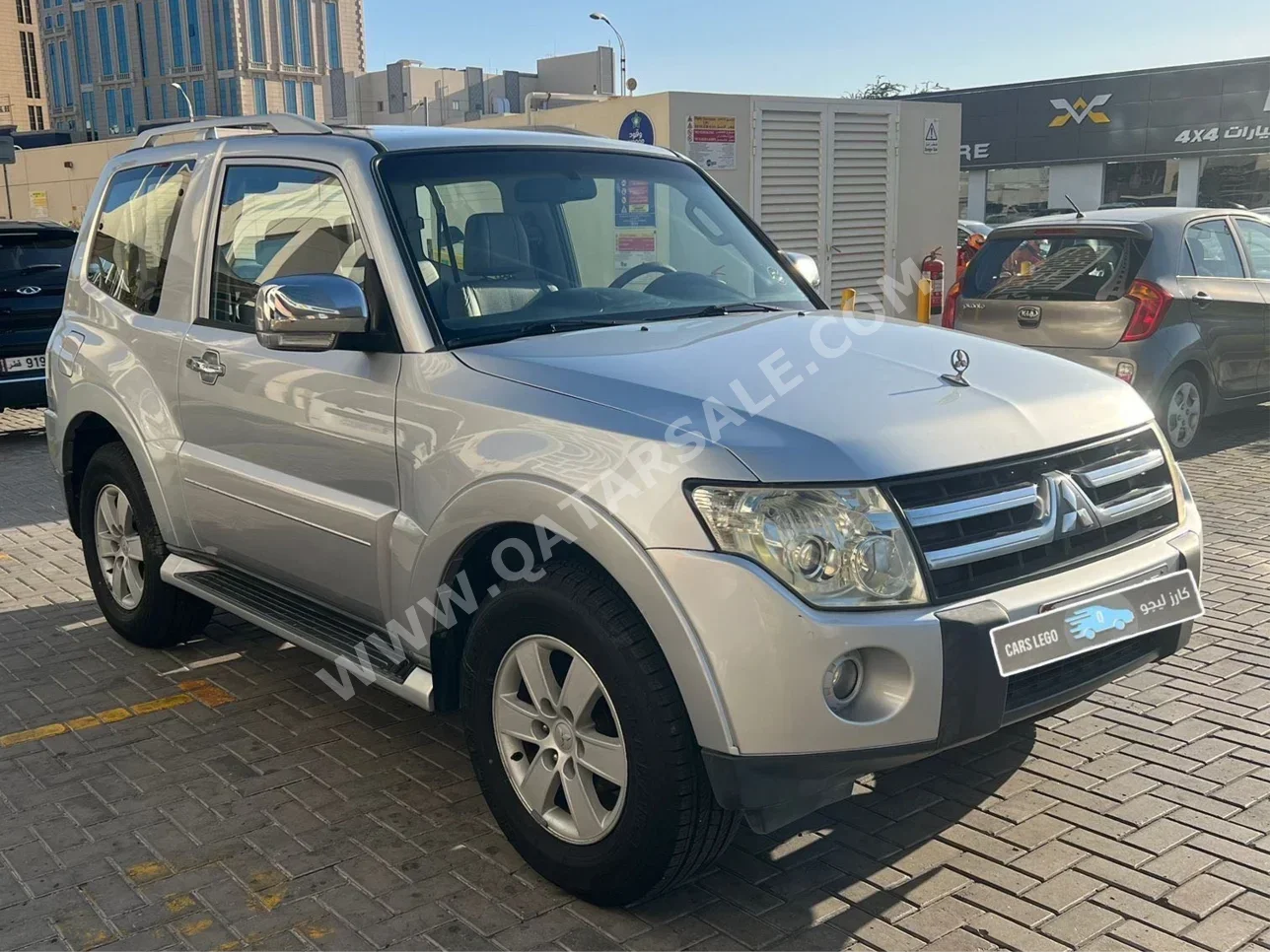 Mitsubishi  Pajero  3.0  2008  Automatic  213,000 Km  6 Cylinder  Four Wheel Drive (4WD)  SUV  Silver