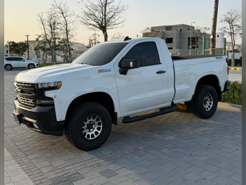 شفروليه  سلفرادو  تريل بووز  2022  اوتوماتيك  100,000 كم  8 سلندر  دفع رباعي  بيكب  أبيض  تحت الضمان