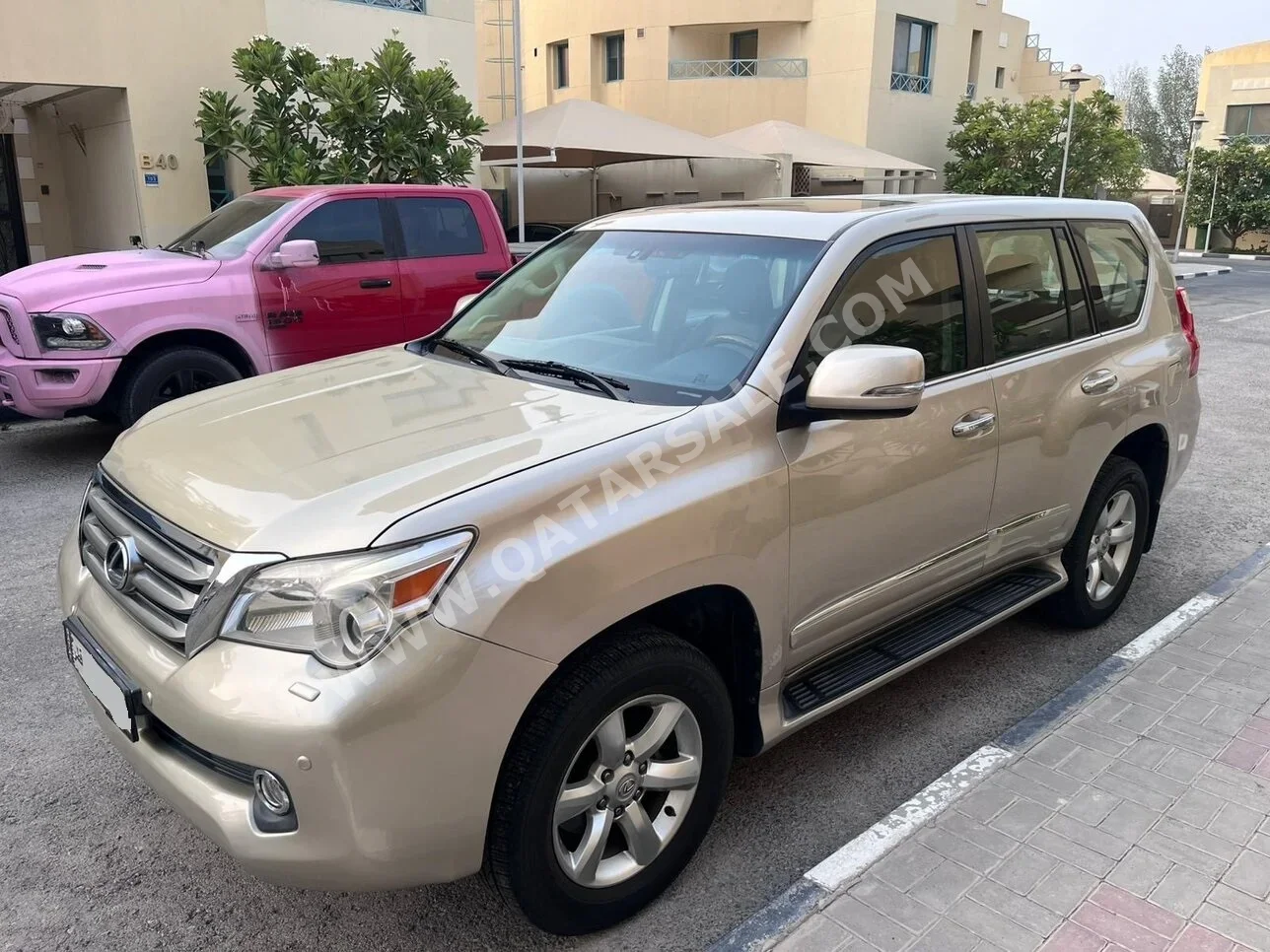 لكزس  جي اكس  460  2010  اوتوماتيك  184,000 كم  8 سلندر  دفع رباعي  اس يو في  ذهبي