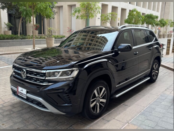 Volkswagen  Teramont  Comfortline  2022  Automatic  52,254 Km  6 Cylinder  All Wheel Drive (AWD)  SUV  Black  With Warranty