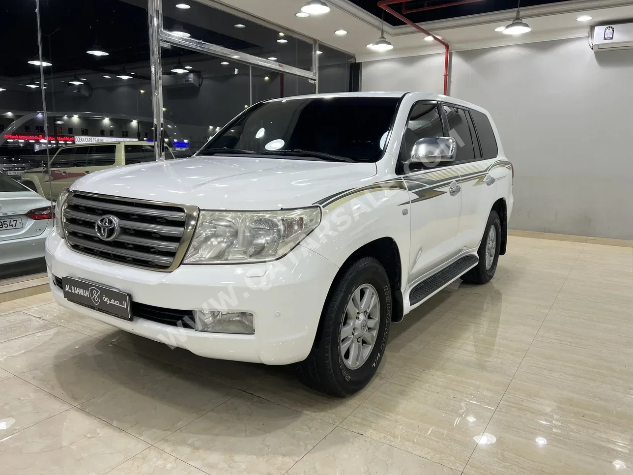 Toyota  Land Cruiser  VXR  2009  Automatic  493,000 Km  8 Cylinder  Four Wheel Drive (4WD)  SUV  White