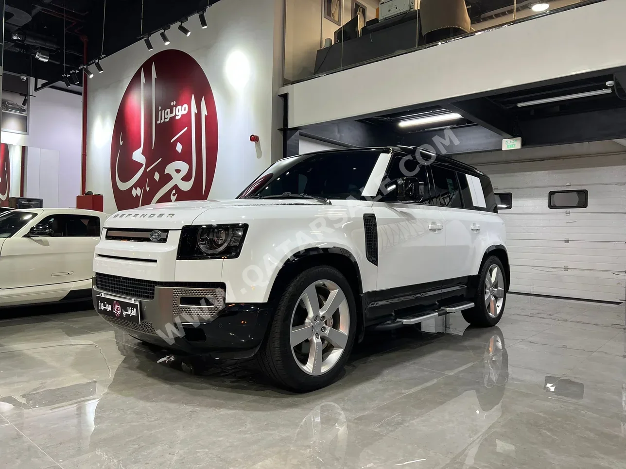 Land Rover  Defender  110 X Dynamic  2025  Automatic  15,000 Km  6 Cylinder  Four Wheel Drive (4WD)  SUV  White  With Warranty