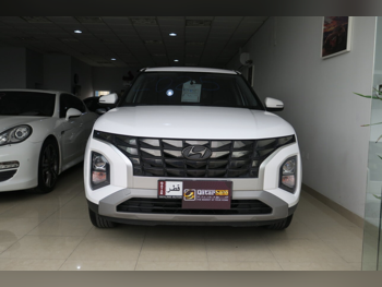 هيونداي  كريتا  2025  اوتوماتيك  6,500 كم  4 سلندر  سحب امامي  اس يو في  أبيض  تحت الضمان