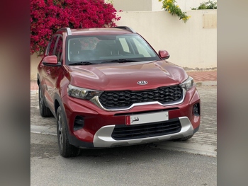 كيا  سونيت  2021  اوتوماتيك  102,000 كم  4 سلندر  سحب امامي  اس يو في  أحمر