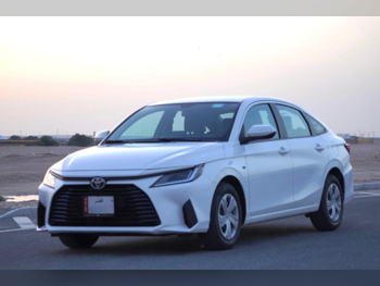 تويوتا  ياريس  2024  اوتوماتيك  34,000 كم  4 سلندر  سحب امامي  سيدان  أبيض