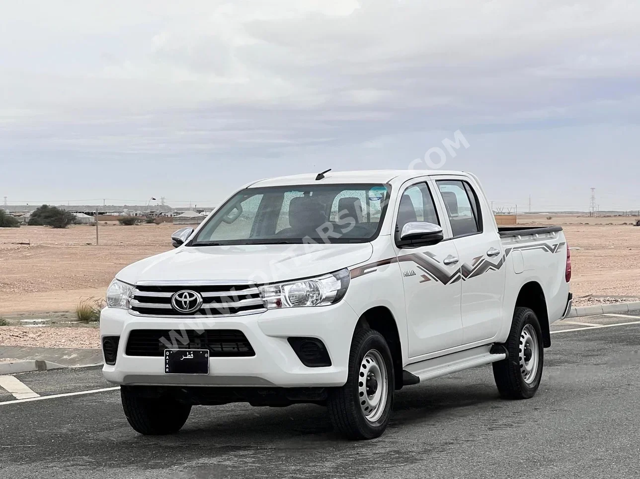 تويوتا  هاي لوكس  2024  اوتوماتيك  143,000 كم  4 سلندر  دفع رباعي  بيكب  أبيض