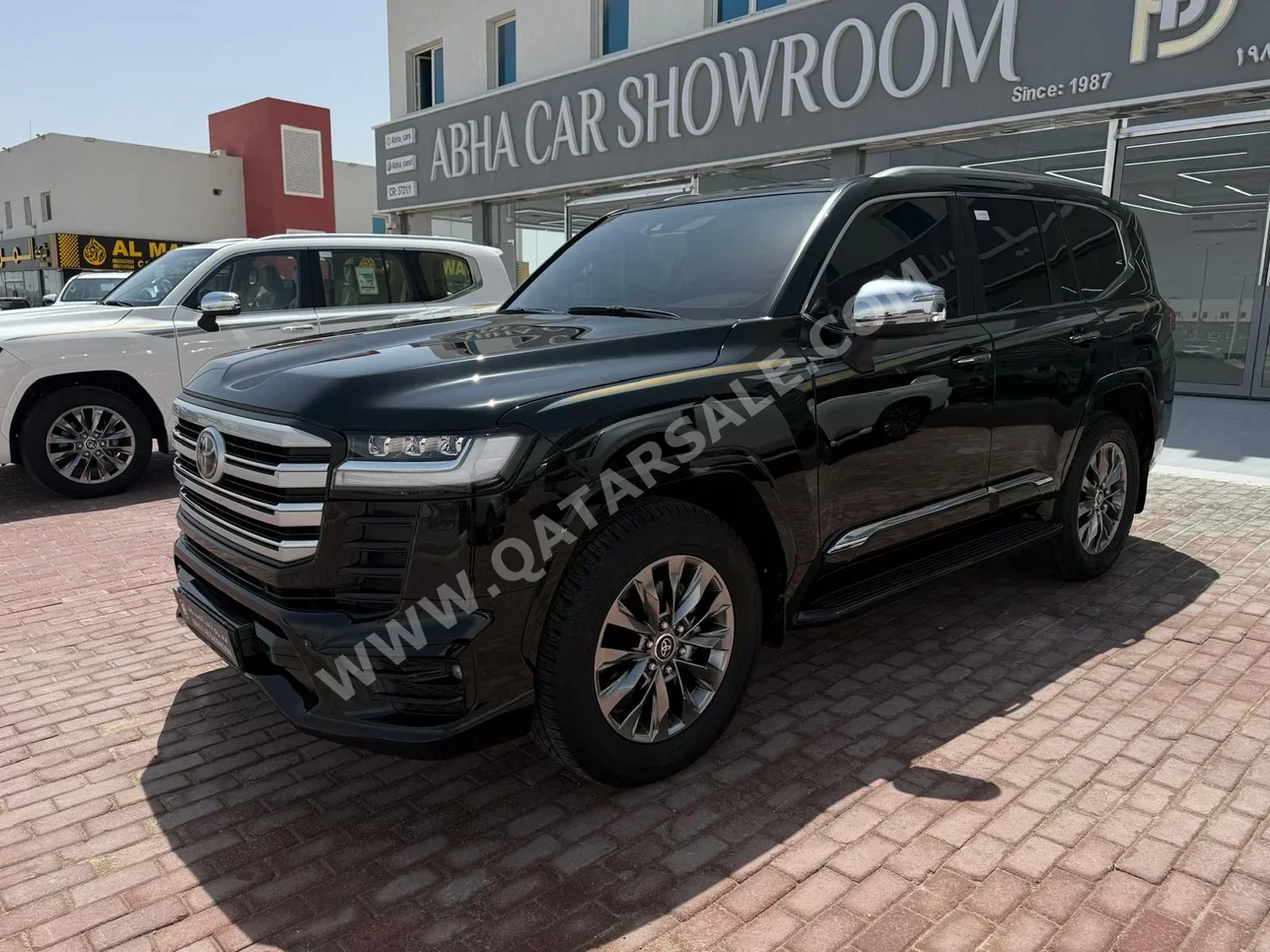 Toyota  Land Cruiser  VXR Twin Turbo  2024  Automatic  76,000 Km  6 Cylinder  Four Wheel Drive (4WD)  SUV  Black  With Warranty