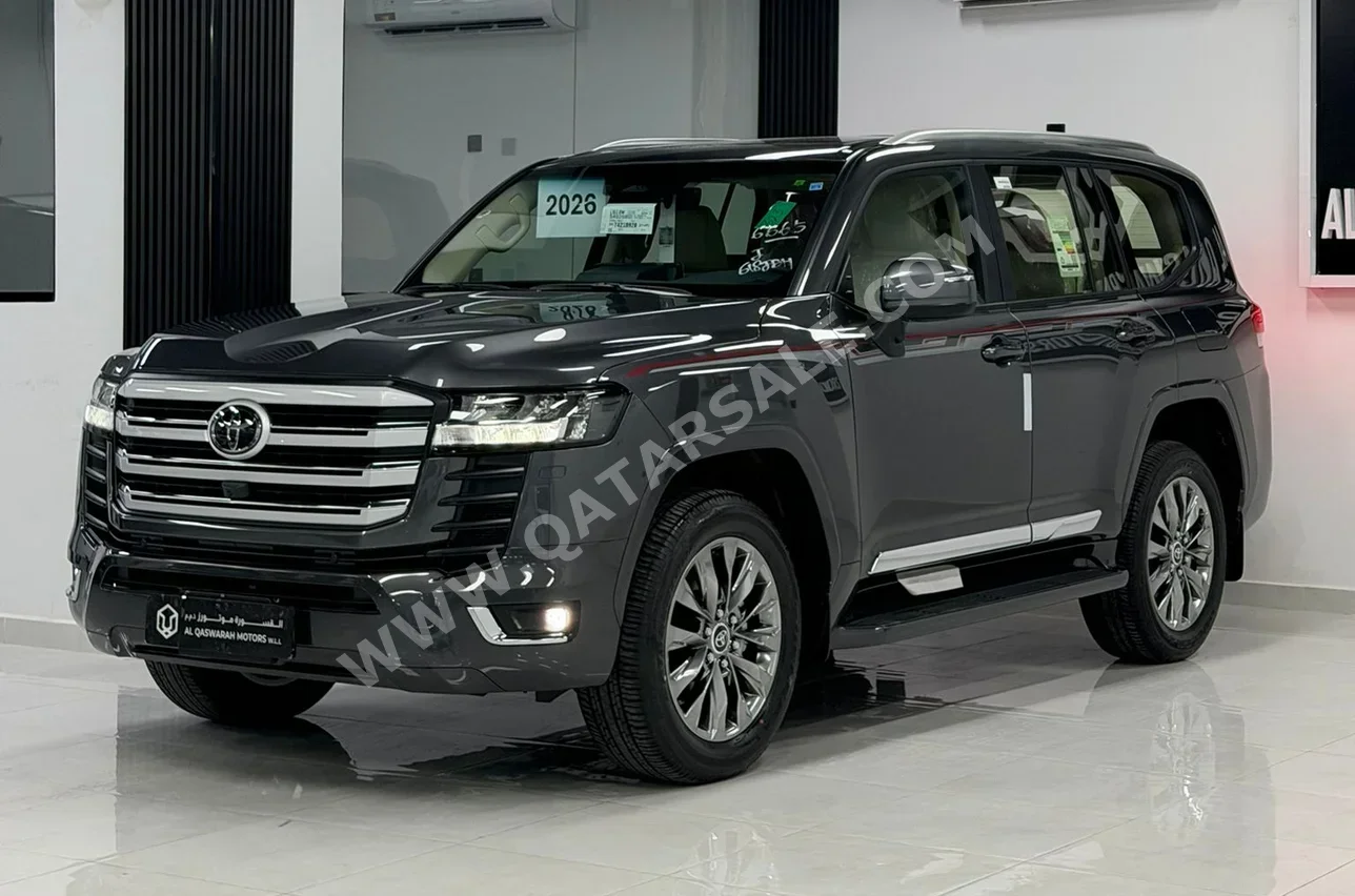 تويوتا  لاند كروزر  جي اكس ار توين توربو  2026  اوتوماتيك  0 كم  6 سلندر  دفع رباعي  اس يو في  رمادي  تحت الضمان