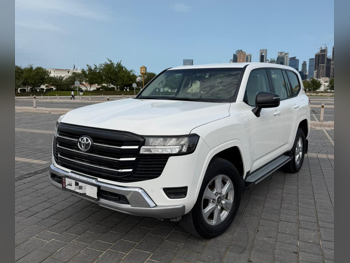 Toyota  Land Cruiser  GX  2022  Automatic  58,000 Km  6 Cylinder  Four Wheel Drive (4WD)  SUV  White