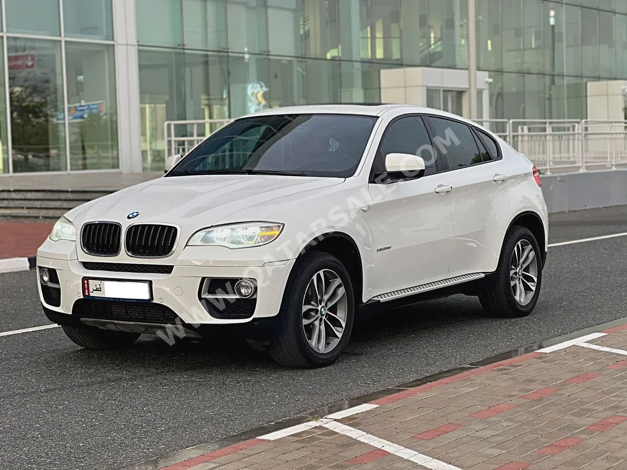 BMW X-Series X6 2014 Automatic 107,000 Km 6 Cylinder Four Wheel Drive (4WD) SUV White