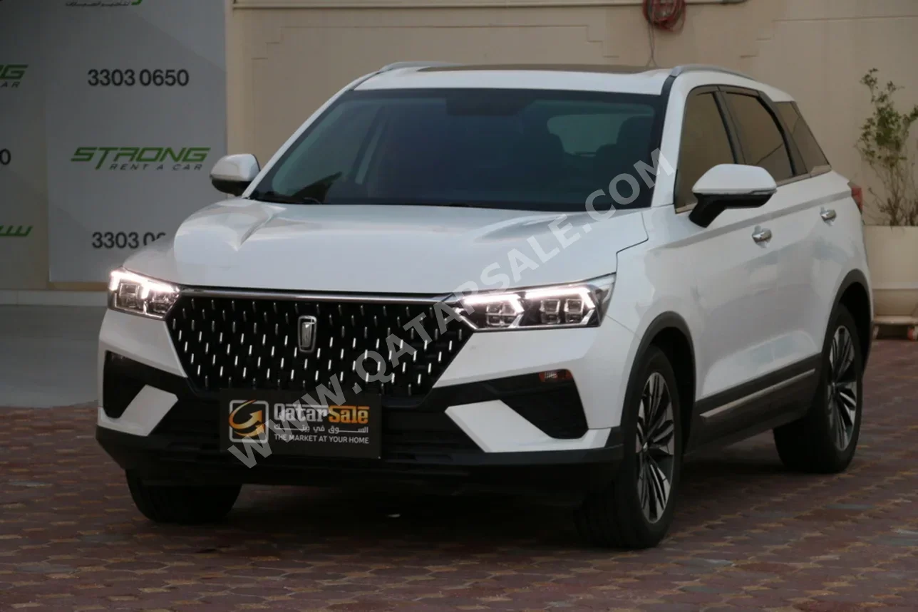Bestune T77 2024 Automatic 6,000 Km 4 Cylinder Four Wheel Drive (4WD) SUV White With Warranty