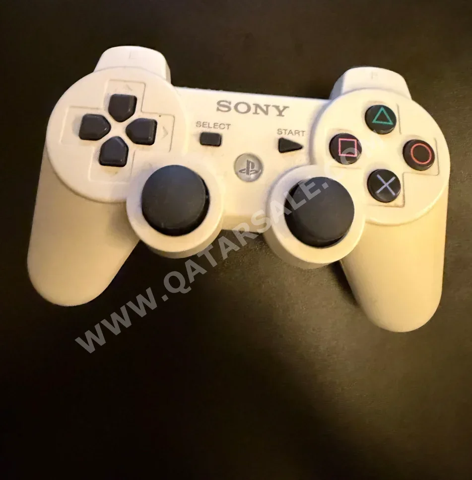 ملحقات اجهزة العاب الفيديو جهاز تحكم - سوني - بلاي ستيشن 3 - أبيض