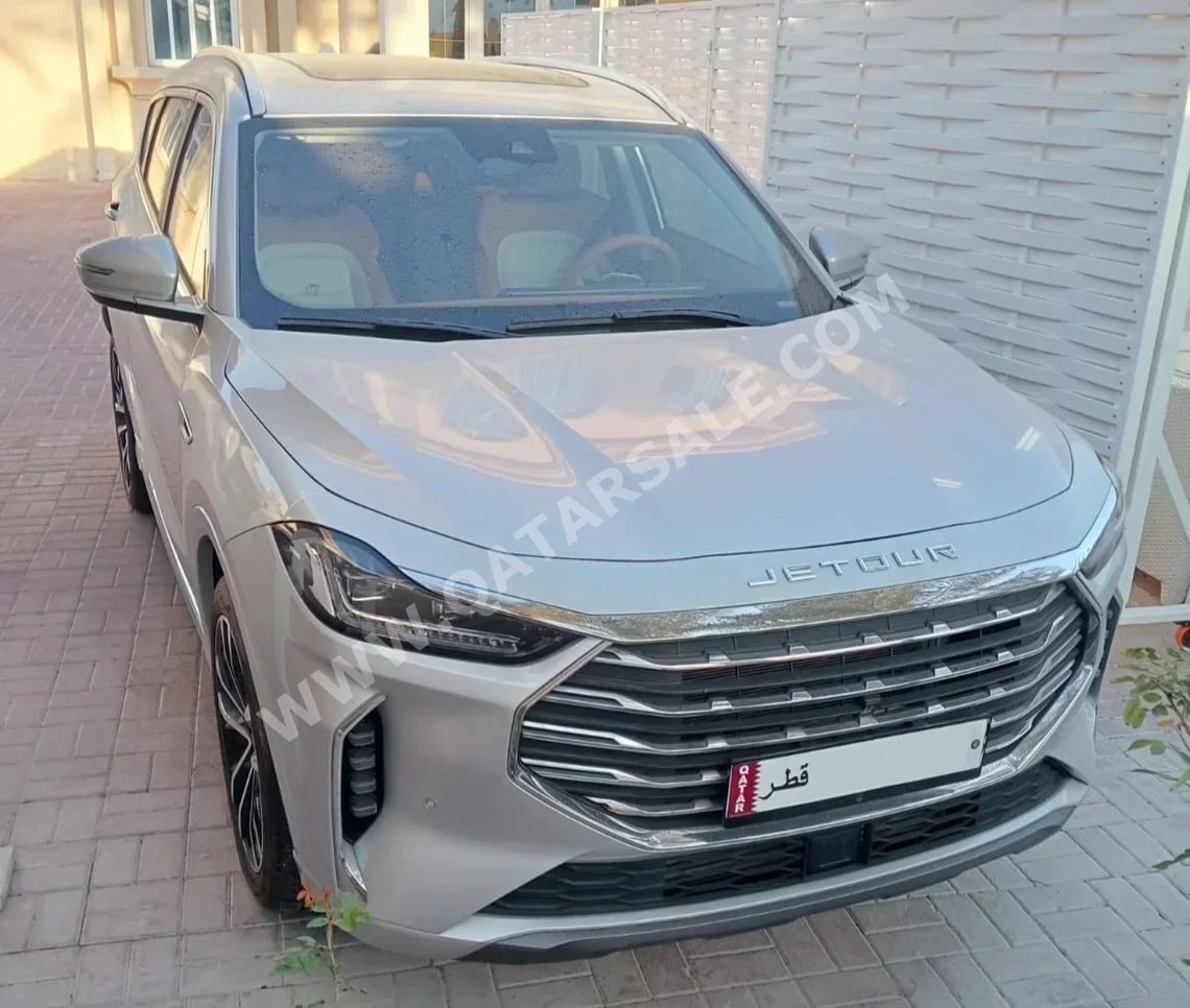 Jetour X70 Plus 2024 Automatic 13,000 Km 4 Cylinder Four Wheel Drive (4WD) SUV Silver With Warranty