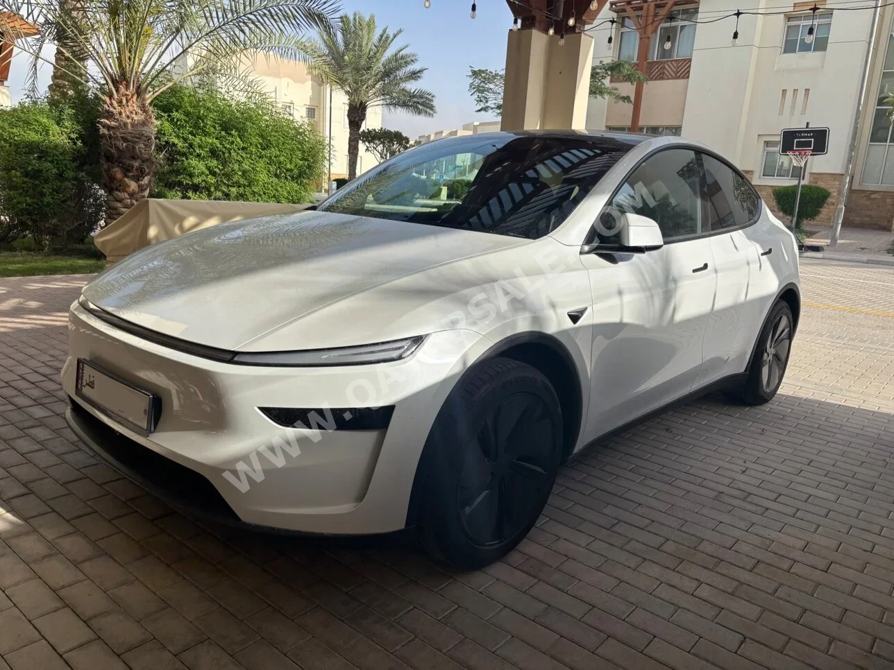 تسلا واي 2026 اوتوماتيك 1,350 كم 0 سلندر دفع خلفي اس يو في أبيض تحت الضمان
