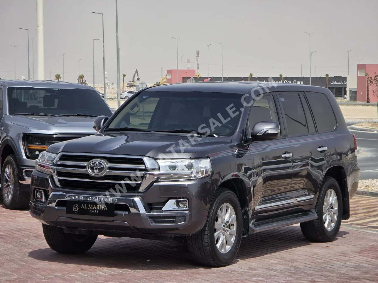 Toyota  Land Cruiser  GXR  2020  Automatic  179,000 Km  8 Cylinder  Four Wheel Drive (4WD)  SUV  Gray