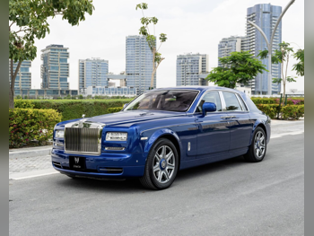 رولز - رويس  فانتوم  2015  اوتوماتيك  17,000 كم  12 سلندر  دفع كلي مستمر  سيدان  ازرق