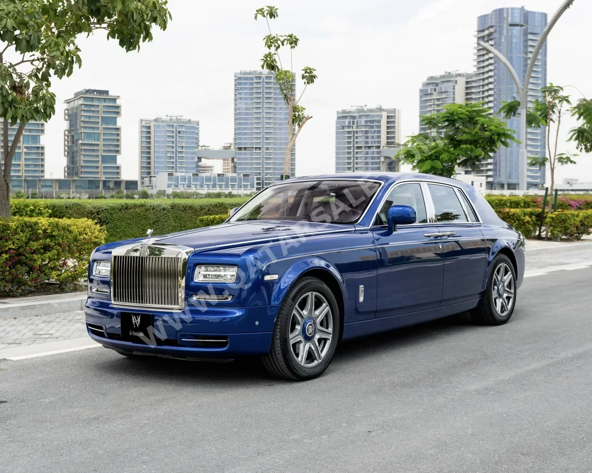 Rolls-Royce  Phantom  2015  Automatic  17,000 Km  12 Cylinder  All Wheel Drive (AWD)  Sedan  Blue