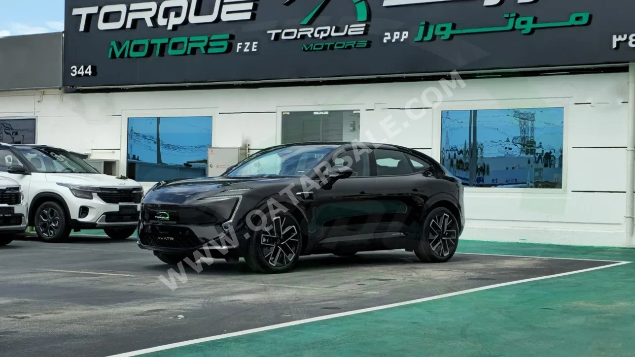 افاتر 11 2025 اوتوماتيك 0 كم 4 سلندر دفع خلفي اس يو في أسود