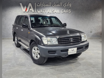 Toyota  Land Cruiser  G  2000  Manual  188,000 Km  6 Cylinder  Four Wheel Drive (4WD)  SUV  Gray